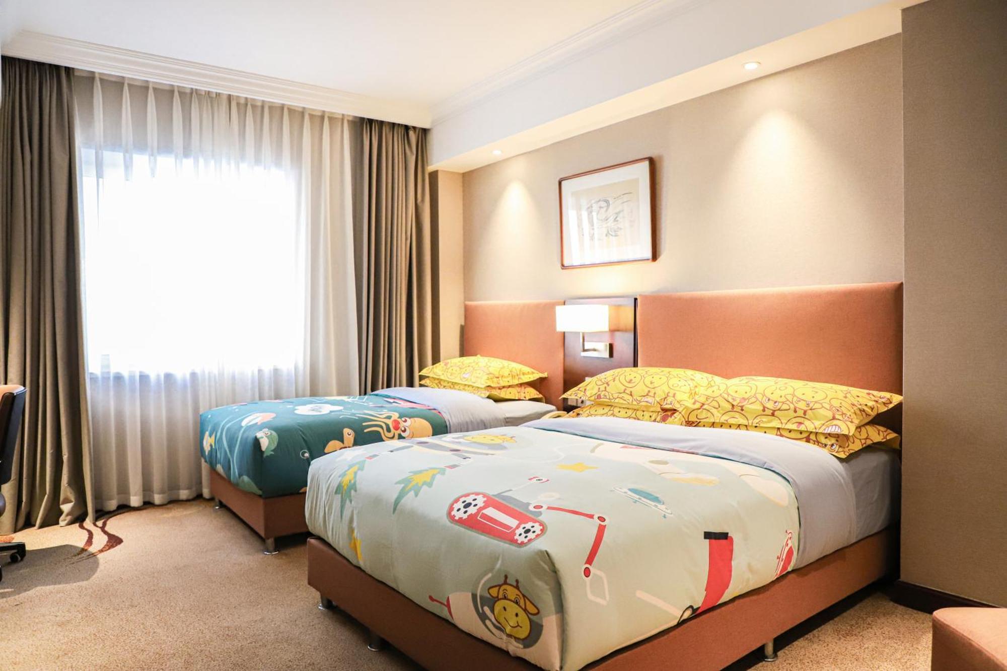 Beijing Feitian Hotel Экстерьер фото