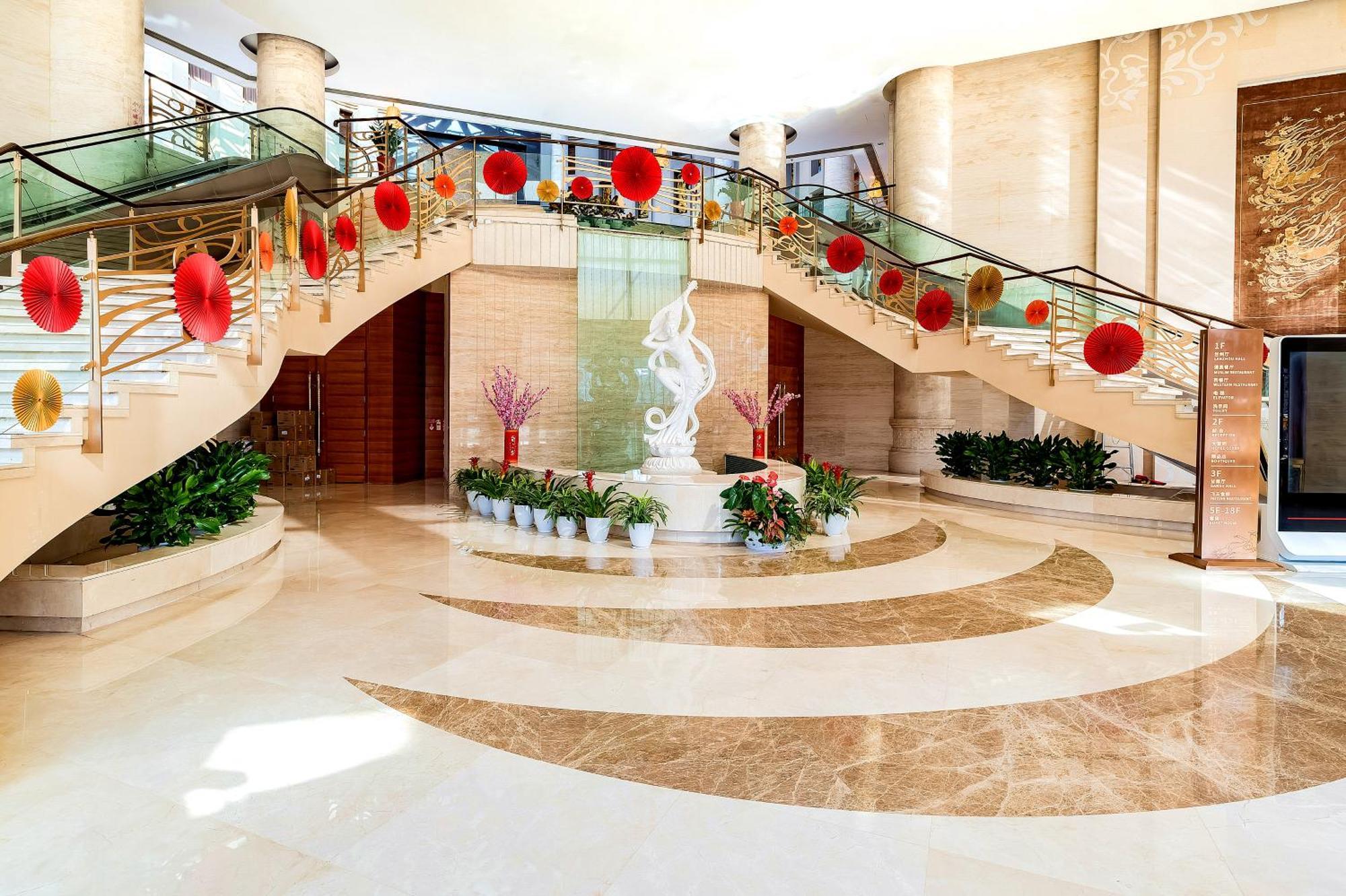 Beijing Feitian Hotel Экстерьер фото