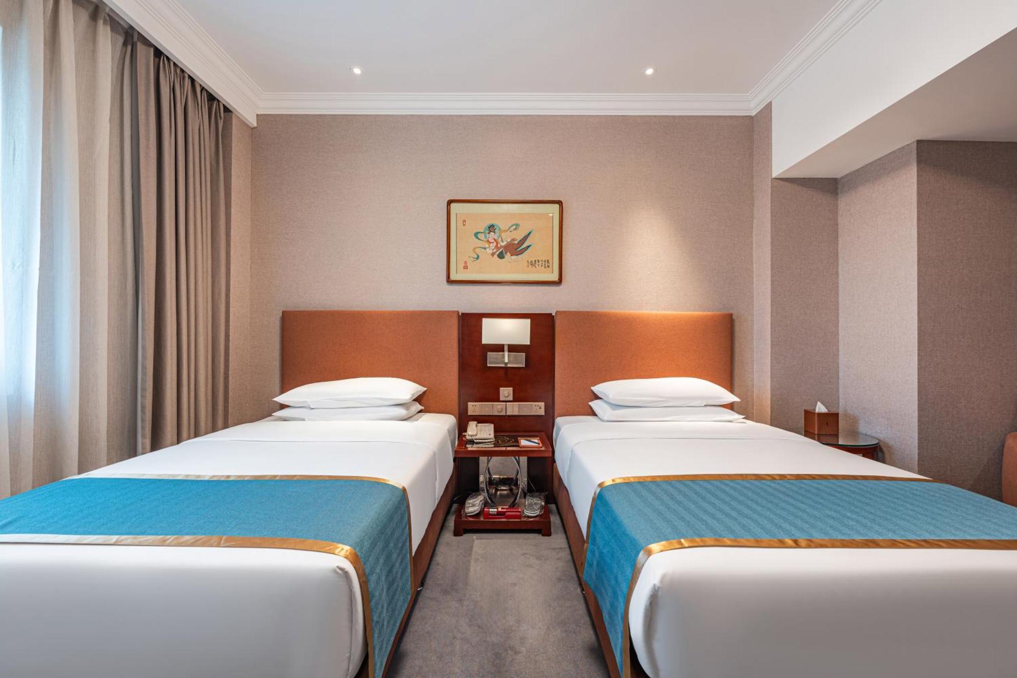 Beijing Feitian Hotel Экстерьер фото