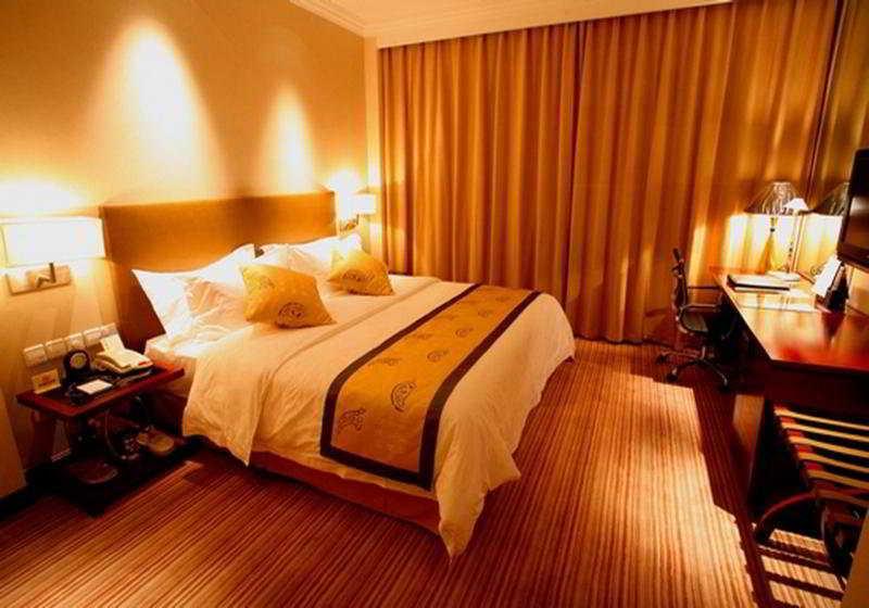 Beijing Feitian Hotel Экстерьер фото